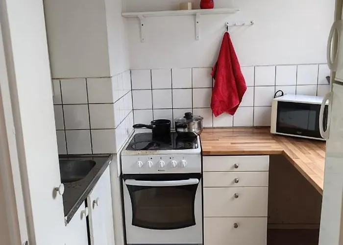 Apartment Near Tikkurila Railwaystation With Free Parking