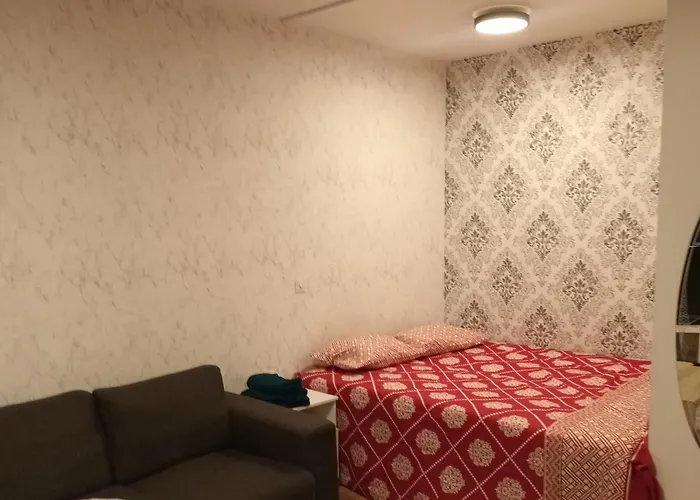 Apartment Near Tikkurila Railwaystation With Free Parking